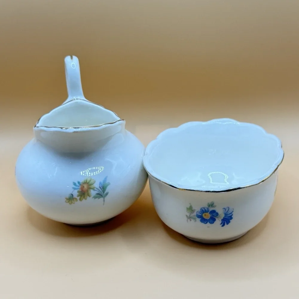 ER American Art Ware Ceramic Floral Creamer Sugar Set Vintage White Gold Trim